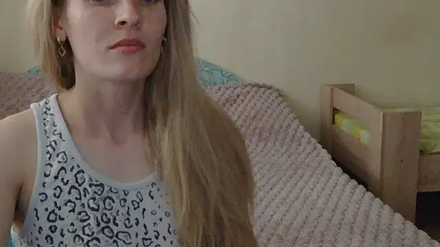 JayeTyler online show from July 24, 6:33 am