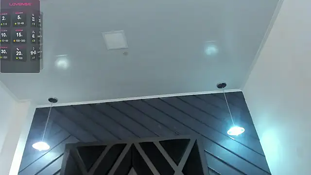 zoe martins  online show from November 14, 5:35 pm