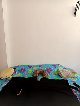 queemking online show from March 22, 3:40 pm