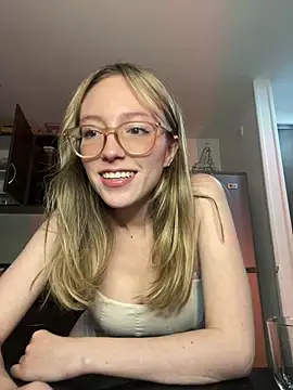 ReenKitty online show from December 22, 6:05 am