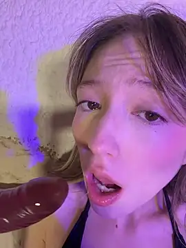 ReenKitty online show from July 17, 5:23 am