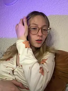 ReenKitty online show from May 22, 4:54 am