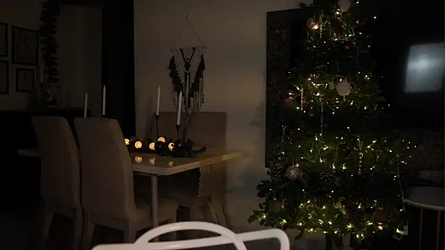 isabella-garcia- online show from December 3, 12:57 am