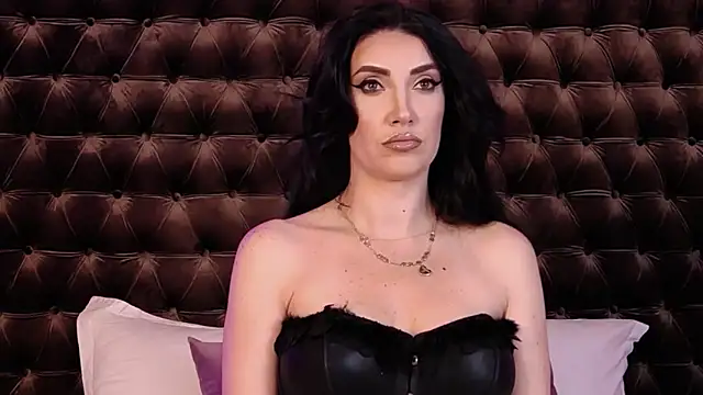 StephanyMillan online show from June 1, 4:47 am