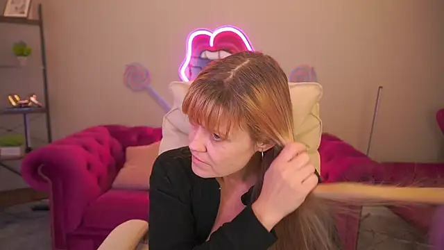 BellaLaPetit online show from February 3, 3:17 pm