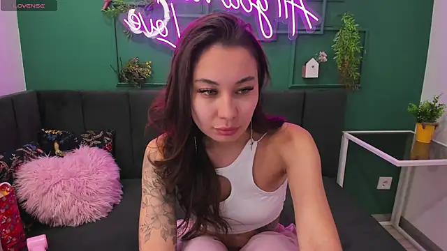 Kat  cat online show from June 6, 8:42 am