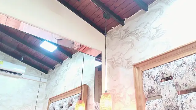 ZOLEY WATSON online show from January 19, 3:35 am