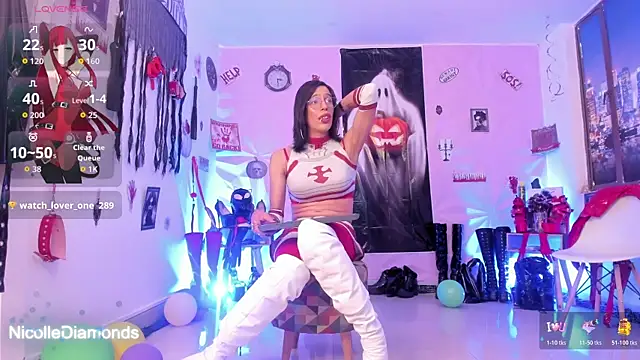 NicolleDiamonds cg online show from October 17, 3:15 pm