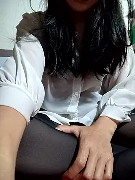 Maria2299 online show from March 27, 5:13 pm