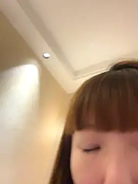 D-033 online show from December 1, 7:23 am