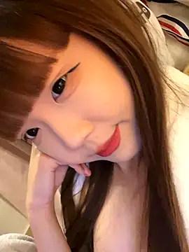 D-033 online show from November 27, 6:11 pm