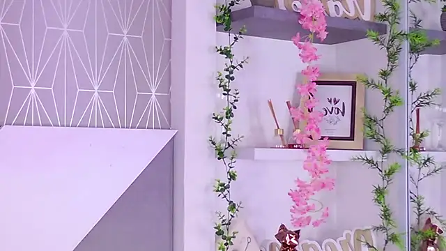 Celine Lee online show from November 21, 8:00 pm