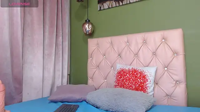 Lucia Spear online show from September 19, 1:43 pm