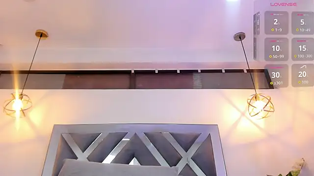 Hanna Cornee  online show from September 25, 2:49 pm