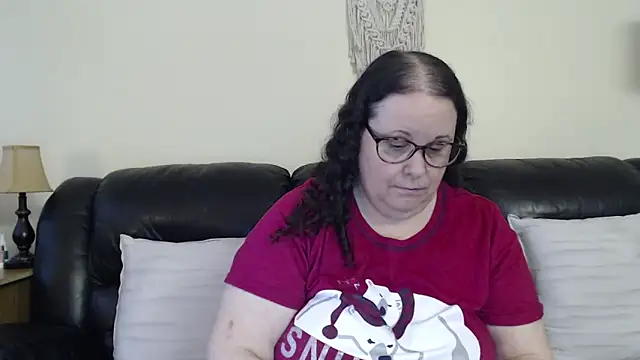 Juicy Julie469 online show from October 16, 8:33 pm