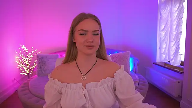 CelesteNoir online show from February 2, 8:13 am