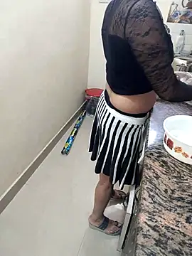 Pihu Chopra online show from October 16, 3:31 am