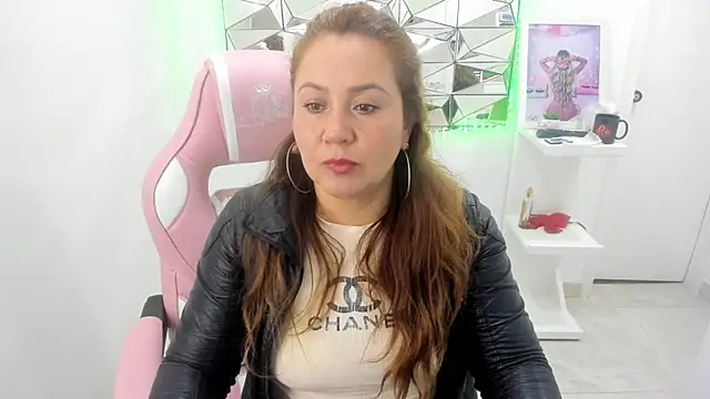 camixxx m online show from September 22, 1:20 pm