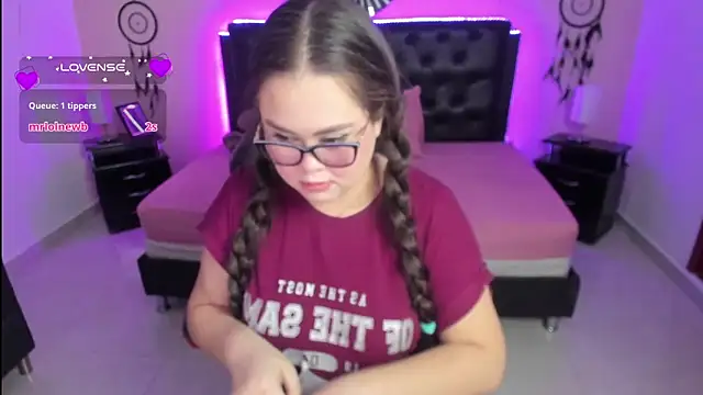 LolaVillalobos online show from October 1, 2:11 pm