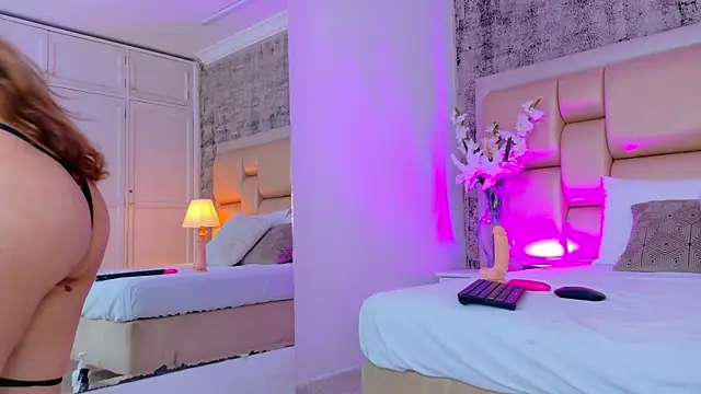 Edna Copper online show from October 4, 3:12 am