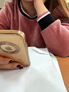 PhuongNhi21 online show from November 27, 8:06 am