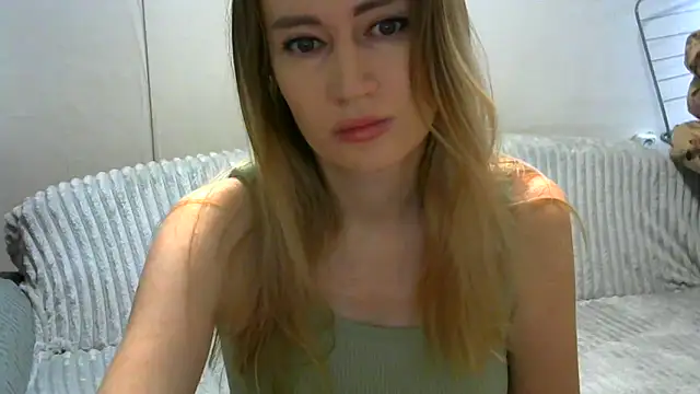 JessFoxxx online show from February 18, 4:11 am