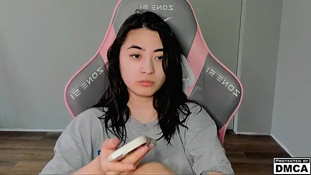 MeilideQian1 online show from February 7, 7:45 am