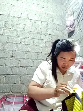 jienrrr online show from September 10, 1:44 pm