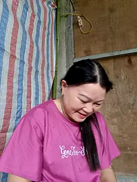 yoowwmr online show from October 25, 4:09 am