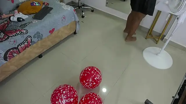 MiiaSmith   online show from September 20, 9:35 pm