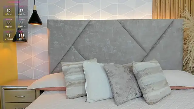 Jade Whisper online show from October 9, 1:54 am