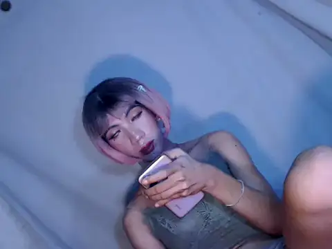 xyourdreamtrans online show from February 5, 5:21 am