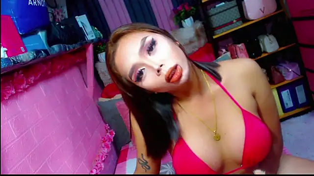 MoniqueCeleste online show from October 19, 5:15 pm