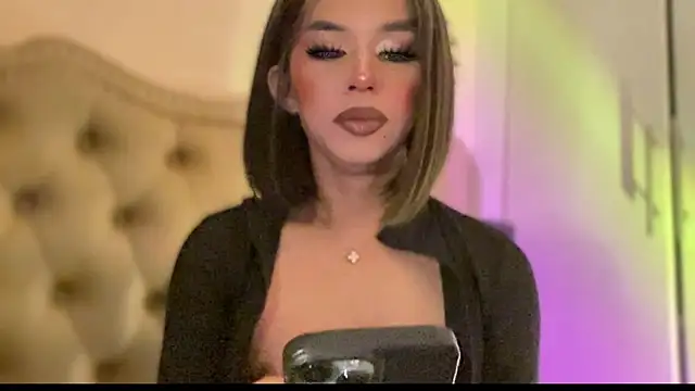 solana imani online show from April 10, 4:57 pm