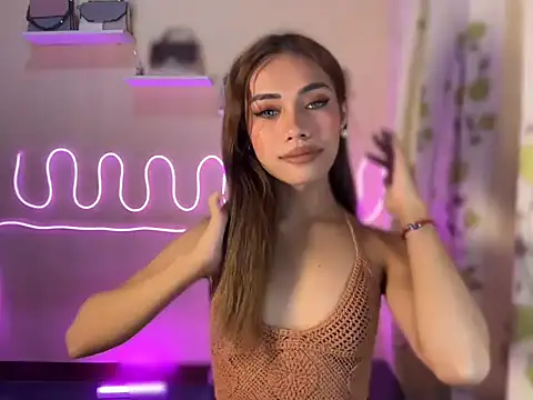 Lovelynikki03 online show from September 22, 2:37 pm