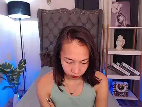 Sweet kittyxx online show from October 11, 3:00 am