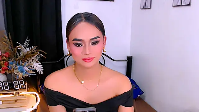 Zialustts online show from March 6, 4:24 pm