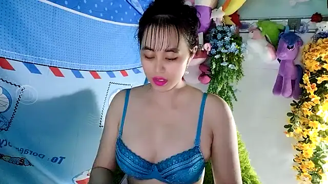 emgaixinhngoan online show from October 16, 4:09 pm