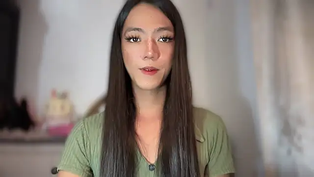 slimladyxoxo online show from December 22, 7:06 pm