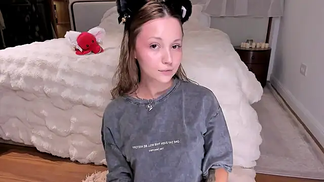 peach vibes online show from November 2, 5:11 am