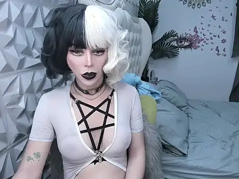 janecomander online show from March 30, 12:49 pm