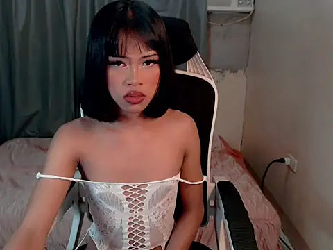 urcurlydiva online show from June 28, 10:38 pm