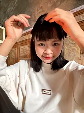 Daisy018 online show from November 6, 1:44 am