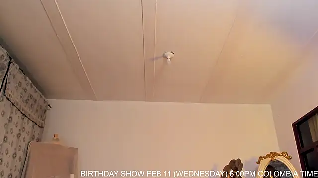 nonbinaryangel online show from February 10, 2:36 am