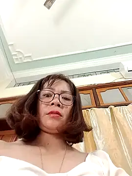 Mizzu-mi online show from October 19, 5:15 pm