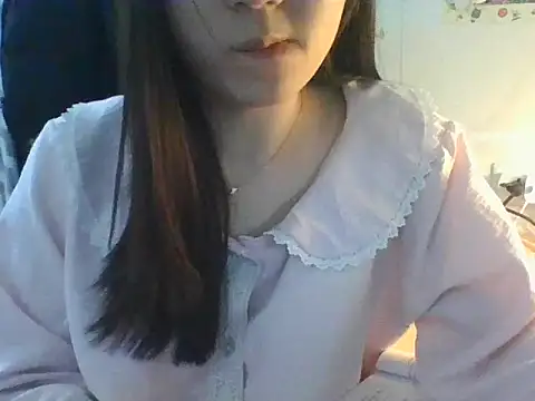 Linzly online show from February 11, 2:47 am