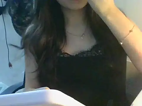 Linzly online show from October 4, 4:55 pm