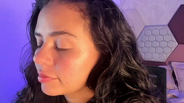 ArielleWilde online show from September 28, 4:52 am