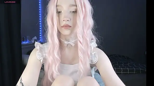 MelissaReis online show from April 4, 6:12 am