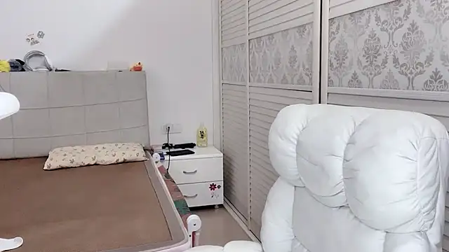 Holiland online show from October 11, 2:05 am